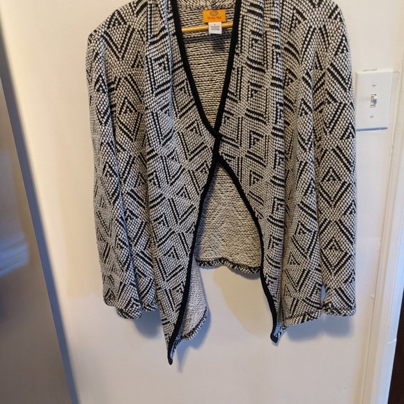 Geometric design cardigan sweater - Picture 3 of 4